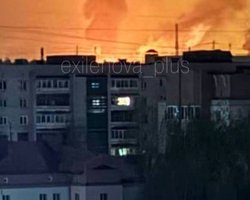 Дрони атакували нафтопереробний завод в Ярославлі: на підприємстві пожежа (відео)