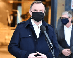 Польща вводить локдаун через поширення "британського" штаму COVID-19