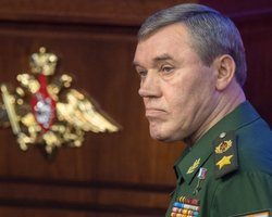 Путин уволил Герасимова: на его место назначен "мясник из Бучи", — СМИ (фото)