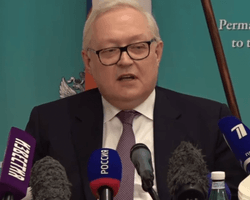 "Причин нападу немає": РФ запевнила США, що не планує вторгатися в Україну (відео)