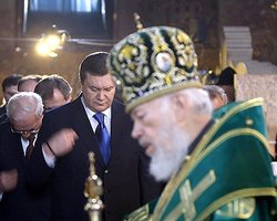 Суд решил, что митрополит Владимир стал Героем Украины законно