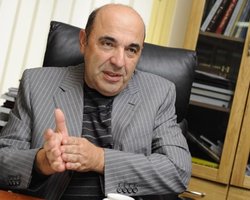 Рабинович подал в ЦИК документы кандидата в президенты