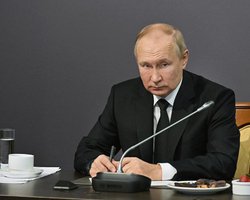 Російські еліти все підлаштують заради миру із Заходом: як іноземні ЗМІ бачать арешт Путіна