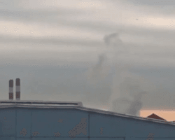 Неизвестный беспилотник атаковал Балашиху в Подмосковье – соцсети (видео)