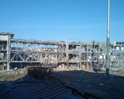 Донецкого аэропорта больше нет, бойцы отступили, - Бутусов