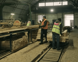 Перечислили семьям более 5 млн: сколько получают осужденные за работу в колонии