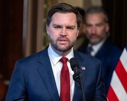 Украина и Россия озвучили свои мирные предложения по окончанию войны, детали, — Вэнс