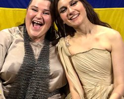 Jerry Heil во время выступления на полуфинале Евровидения 2024 получила травму (видео)