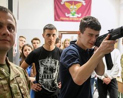 Кабмин хочет сузить круг студентов, которые будут иметь право на отсрочку от мобилизации, — нардеп