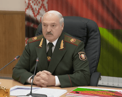 Путін готовий сісти за стіл переговорів з Україною хоч завтра, — Лукашенко