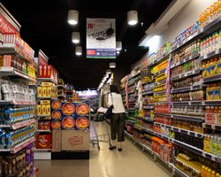 Праздники на носу: как блокада границы повлияет на цены на продукты в Украине