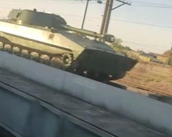 ВС РФ массово завозят в Евпаторию советские САУ "Гвоздика", — АТЕШ (видео, фото)