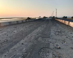 "Деоккупация Крыма": в сети показали кадры поврежденного Чонгарского моста (видео)