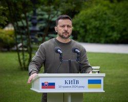 Ужасающее нападение: Зеленский отреагировал на покушение на премьера Словакии (фото)