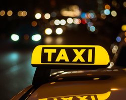 Такси в Киеве возвращаются к круглосуточной работе, однако есть ограничения: детали