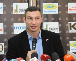 Хэй может встретиться с Виталием Кличко