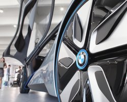 Toyota и BMW совместно разработают экологичные автомобили