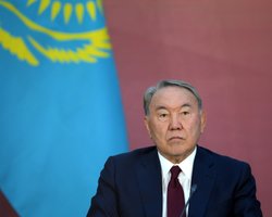 Цель — посадить Назарбаева. Оппозиционер Аблязов рассказал о планах революционеров в Казахстане