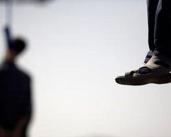 В Иране троих мужчин повесили за изнасилование