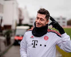 Пали перед коронавирусом: семь игроков "Баварии" не помогут команде в матче с "Динамо" Киев