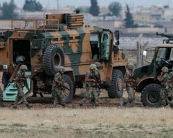 Турция начала наземную операцию в Сирии