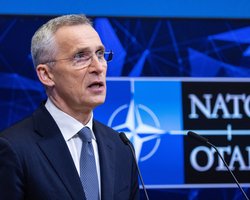 Поддержка Украины и не только: Столтенберг назвал три главных задачи промышленности НАТО