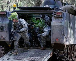 НАТО еще себя покажет, но сейчас требует трансформации: эксперты о региональных оборонных союзах (видео)