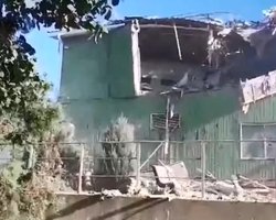 Два удари і знесло дах: ЗС РФ підірвали першу "зелену школу" на Херсонщині, — МВА (фото)