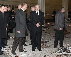 Лукашенко: мужики, нам брошен серьезный вызов