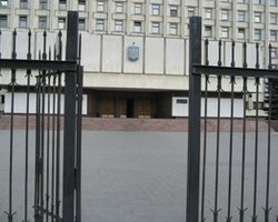 ЦИК получил первые данные из заграничных участков