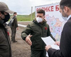 Зеленский повышает ставки. Зачем переговорщикам по Донбассу дали больше полномочий