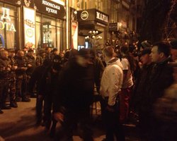 Член Правого сектора открыл стрельбу в центре Киева, ранены трое, - Аваков (дополнено)