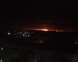 Пожар и взрывы на военных складах в Черниговской области возле города Ичня