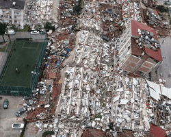 Погибли 2700 человек: количество жертв землетрясения в Турции и Сирии резко возросло (фото, видео)