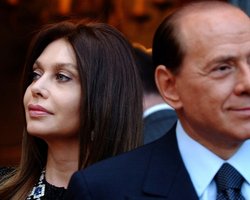 Берлускони обязали выплачивать бывшей жене 3 миллиона евро ежемесячно