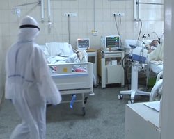 Статистика коронавируса на 5 августа: более тысячи новых случаев, полностью вакцинированы 2,2 млн украинцев