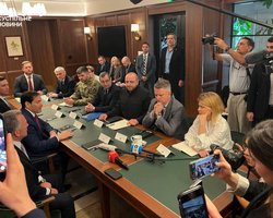 Перемовні залаштунки: про що насправді домовилися Умєров та Рубіо у Маямі