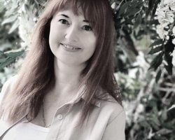 "Столько отзывчивости было в этом человеке": в результате удара баллистикой по Кривому Рогу погибла работница РВА