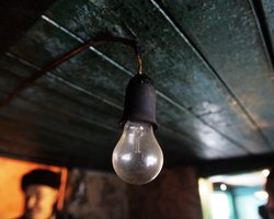 Все как дома: в Крыму ввели графики почасовых отключений света