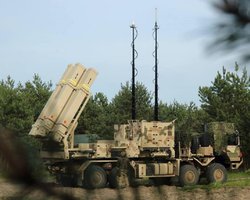 "Сотни ракет и ЗРК": четыре страны отправят Украине "высокоприоритетные" средства ПВО