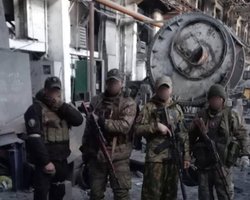 "Вагнеровцы" пробились в цеха завода в Бахмуте, куда приезжал Зеленский, – аналитики