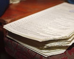 Глава избиркома на Львовщине испортила более сотни бюллетеней