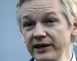 Ассанж пригрозил судом организаторам американского кинофестиваля