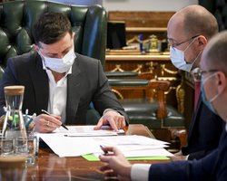 "Нужно собрать светлые головы": Зеленский хочет создать лабораторию для разработки вакцин