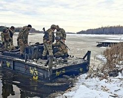 Не можуть зачистити: ЗС РФ не мають успіху в Кринках через тактику ЗСУ, — ISW (карти)
