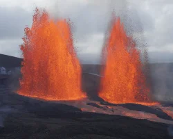 Вище за піраміду Хеопса у чотири рази: на Гаваях відбулося виверження вулкана Кілауеа (відео)