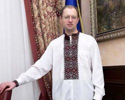 Яценюк: информация о моих еврейских корнях принадлежит штабу Тимошенко