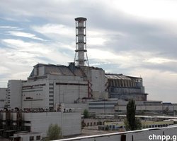 Строительство объекта "Укрытие" на ЧАЭС начнется 26 апреля, - Янукович