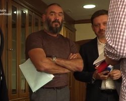 "Укрэксимбанк" уволил Тельбизова, которого накануне встречали овациями (видео)