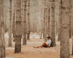 Відпочити від новин і тривог: у чому суть дієвого японського методу "занурення в природу" (відео)